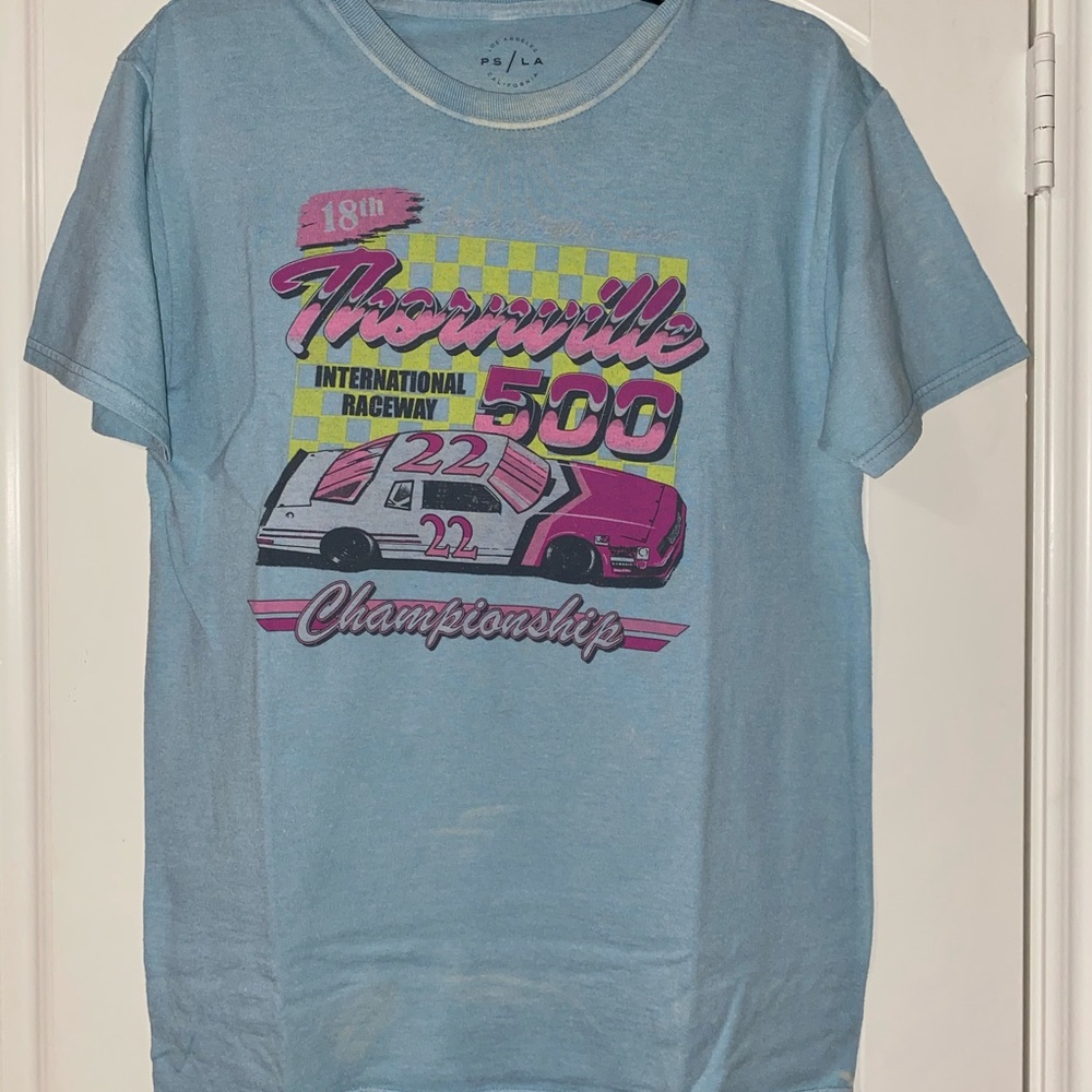 graphic tee